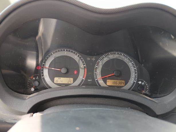 Toyota Auris · Ano 2011