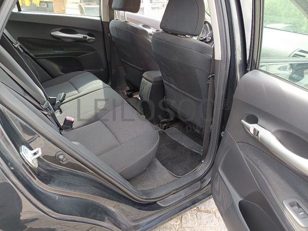 Toyota Auris · Ano 2011