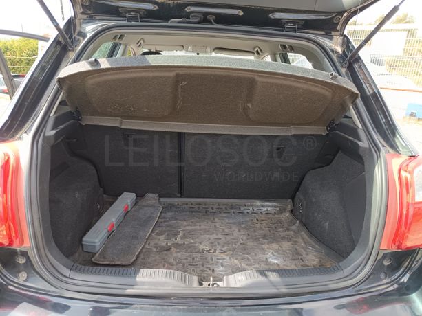 Toyota Auris · Ano 2011