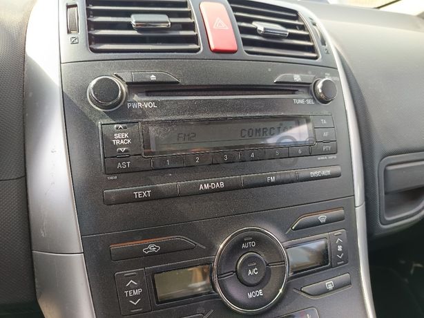 Toyota Auris · Ano 2011