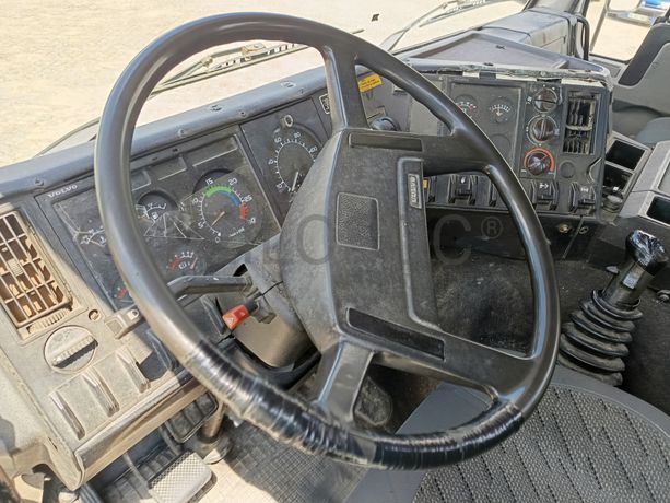 Volvo FL7 · Ano 1991 · Grua Hiab
