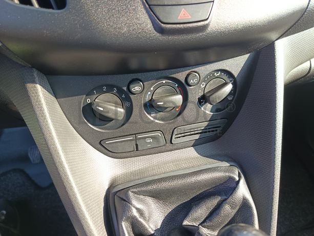 Ford Transit Connect · Ano 2014