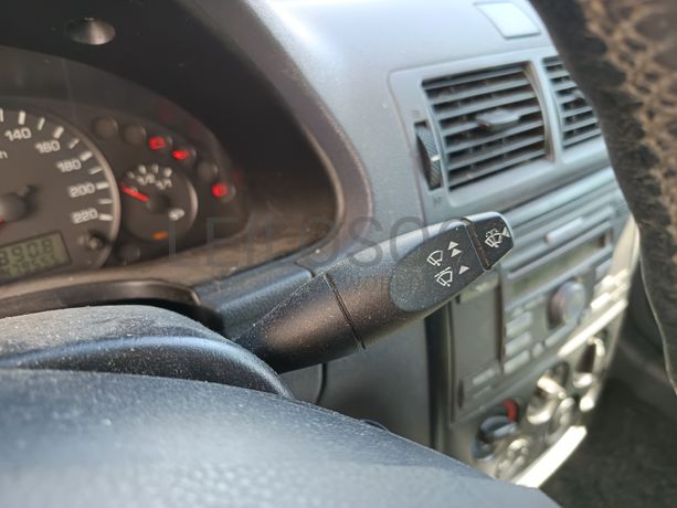 Ford Transit Connect · Ano 2009