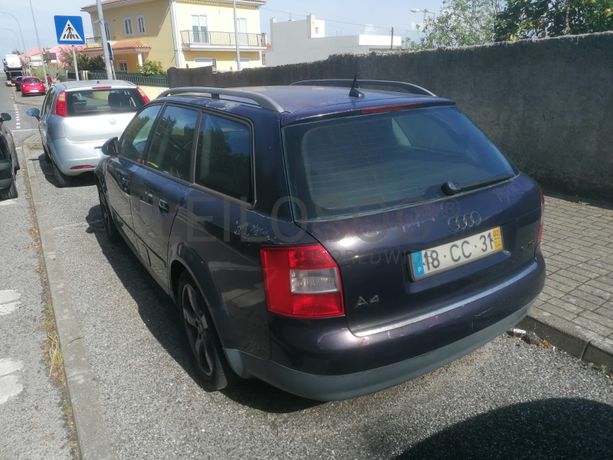Audi A4 1.9 TDI · Ano 2002