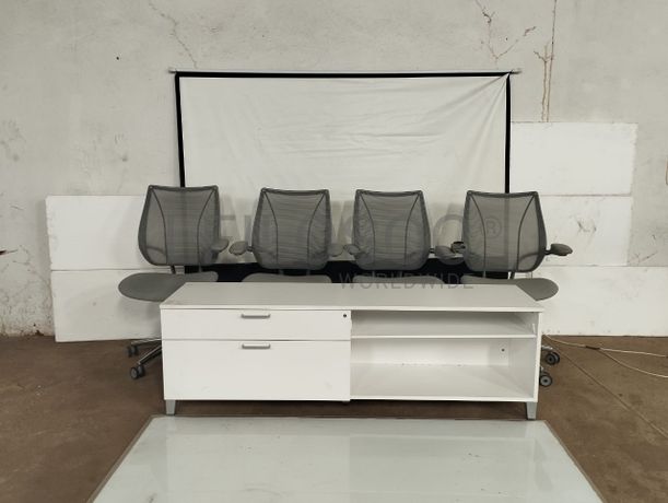 Cadeiras giratórias | Rack para TV