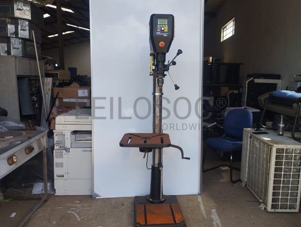 Furadeira de bancada