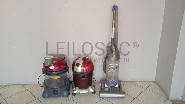 Três aspiradores