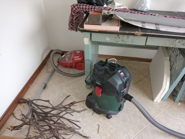 Equipamentos de Escritório · Mobiliário