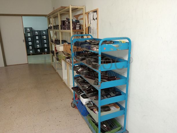 Equipamentos de Escritório · Mobiliário