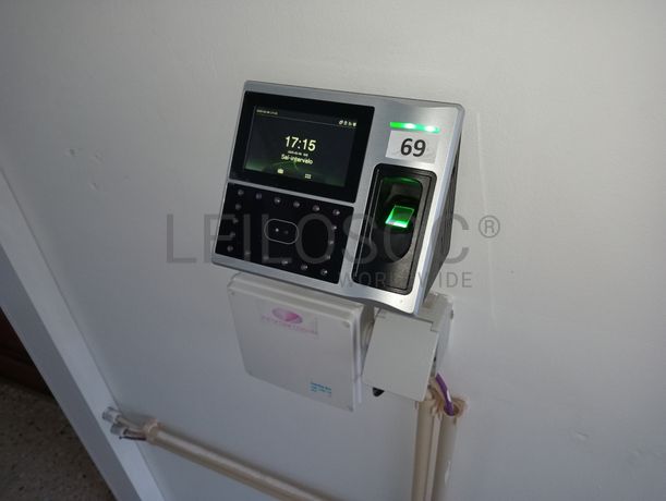 Equipamentos de Escritório · Mobiliário