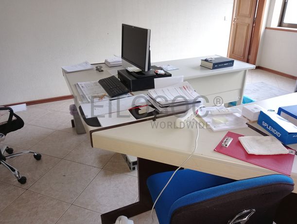 Equipamentos de Escritório · Mobiliário