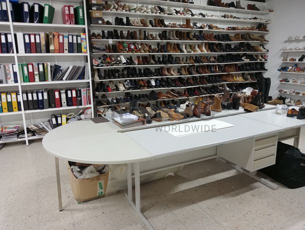 Equipamentos de Escritório · Mobiliário