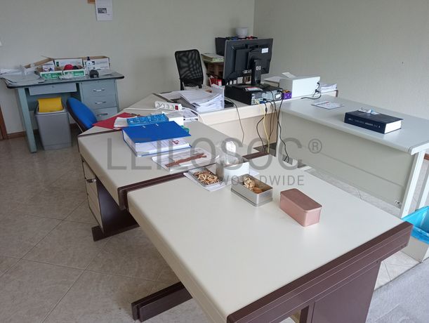 Equipamentos de Escritório · Mobiliário