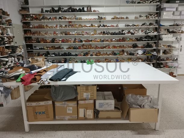 Equipamentos de Escritório · Mobiliário