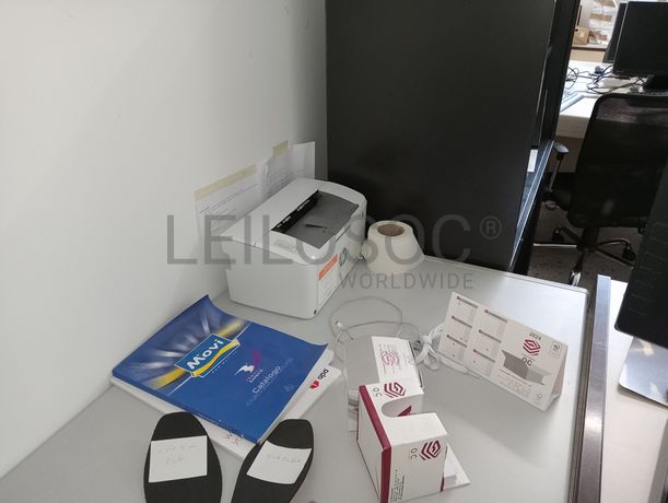 Equipamentos de Escritório · Mobiliário