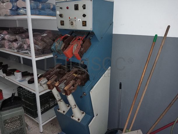 Máquina de Contrafortes