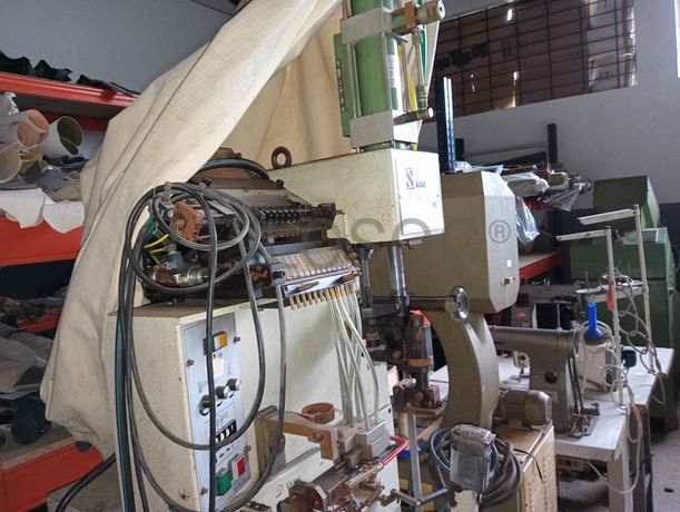 Máquina de Pregar Saltos