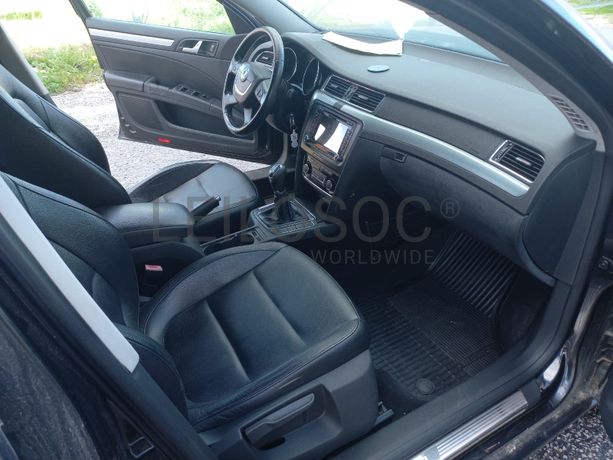 Škoda Superb 3t 2.0 TDI · Ano 2008