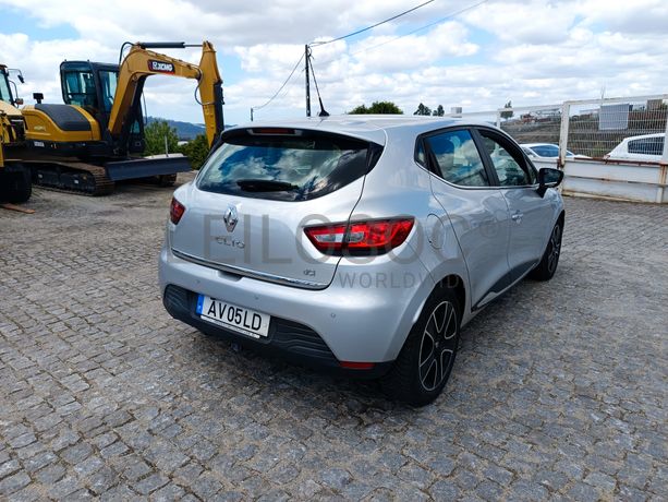 Renault Clio · Ano 2015