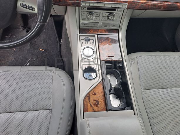 Jaguar XF · Ano 2008