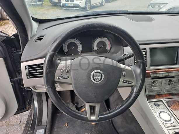 Jaguar XF · Ano 2008