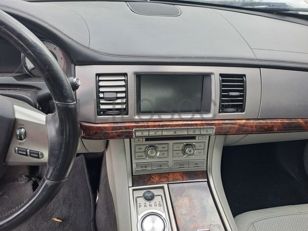 Jaguar XF · Ano 2008