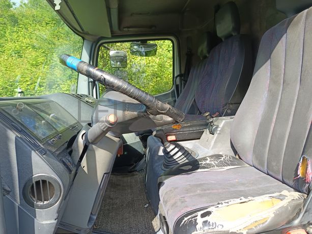 Mercedes-Benz Atego 815 · Ano 1999