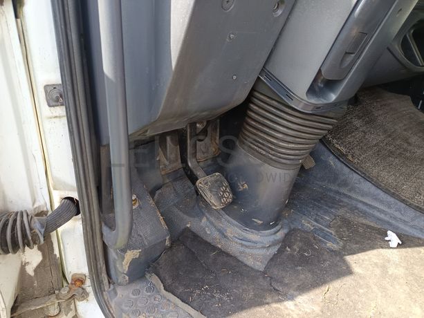 Mercedes-Benz Atego 815 · Ano 1999