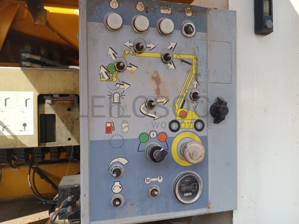 Plataforma Elevatória Haulotte · Ano 2004