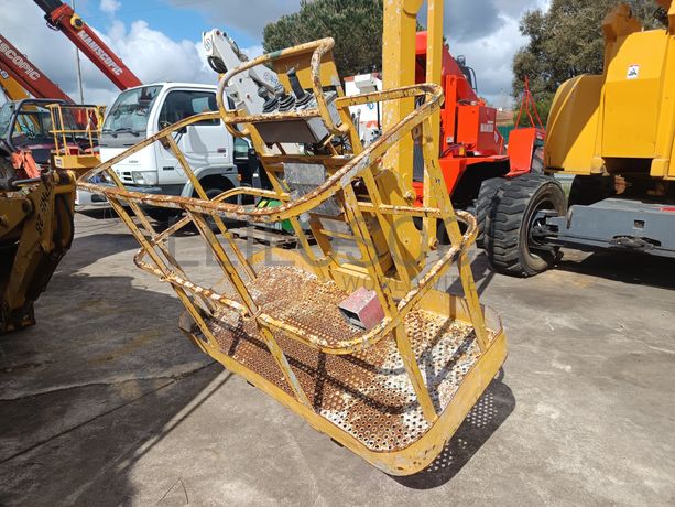 Plataforma Elevatória Haulotte · Ano 2004