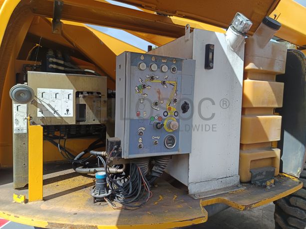 Plataforma Elevatória Haulotte · Ano 2004