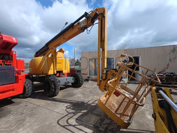 Plataforma Elevatória Haulotte · Ano 2004