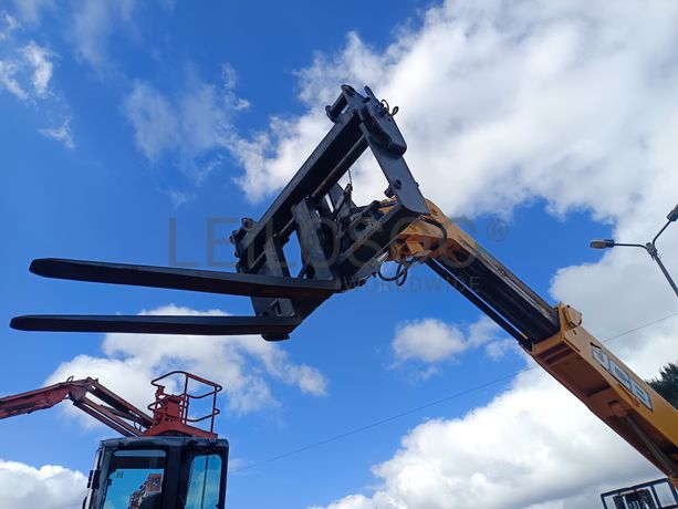 Empilhador Telescópico JCB · Ano 2000