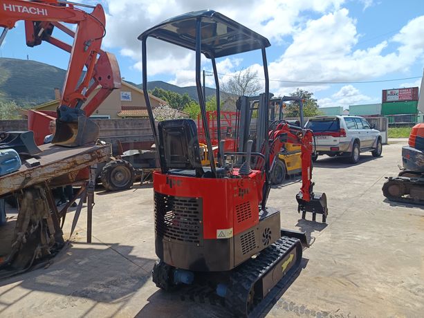 Mini Giratória JPC · Ano 2024