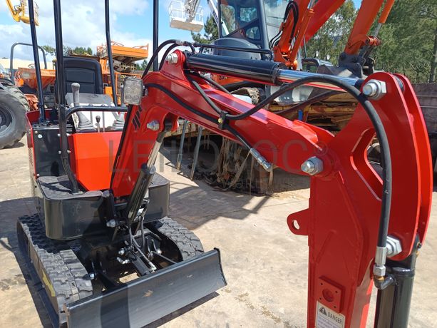 Mini Giratória JPC · Ano 2024