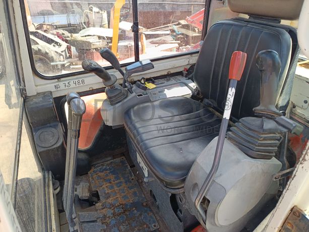 Mini Giratória Kubota · Ano 2007