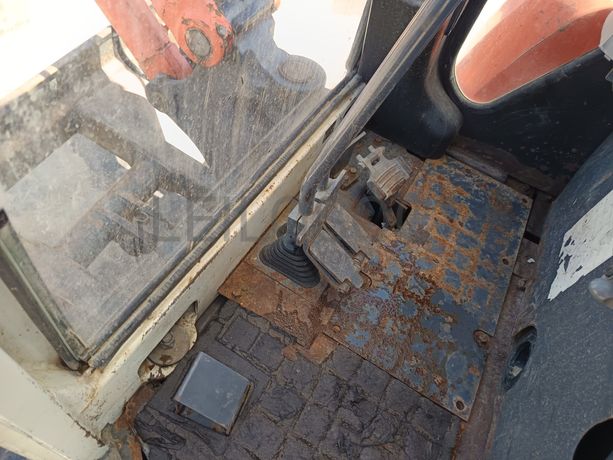 Mini Giratória Kubota · Ano 2007