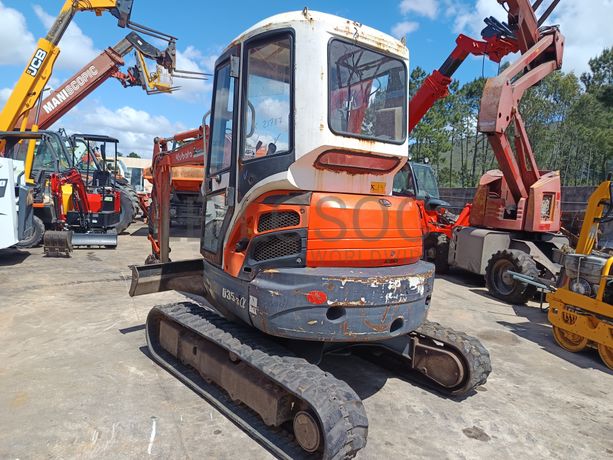 Mini Giratória Kubota · Ano 2007