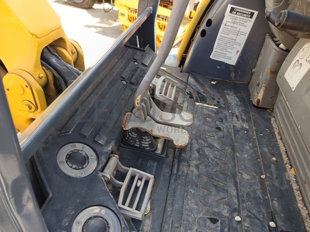 Mini Giratória Yanmar · Ano 2013