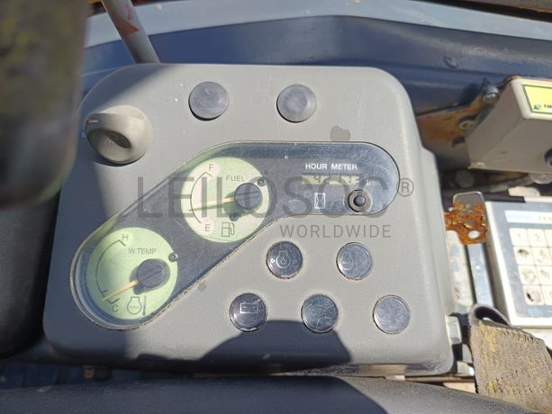 Mini Giratória Yanmar · Ano 2013