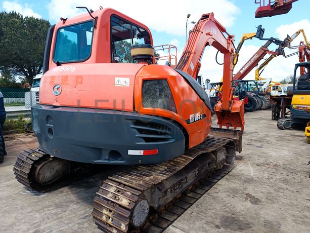 Mini Giratória Kubota · Ano 2000