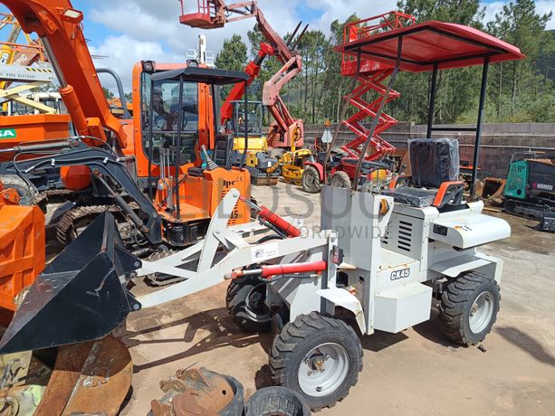 Pá Carregadora Whell loader · Ano 2024