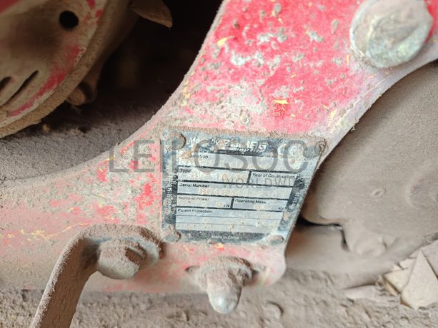 Placa de bater alcatrão Bomag · 2011