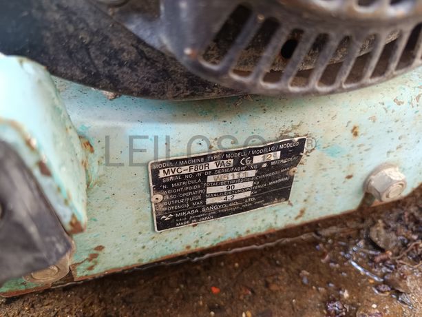 Placa compactadora Mikasa