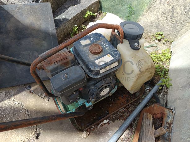 Placa compactadora Mikasa