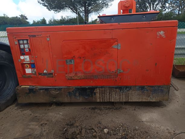 Equipamentos de Construção Civil · Veículos