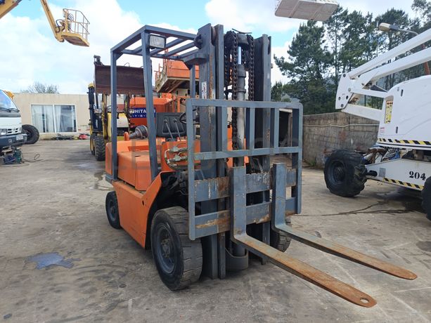 Equipamentos de Construção Civil · Veículos