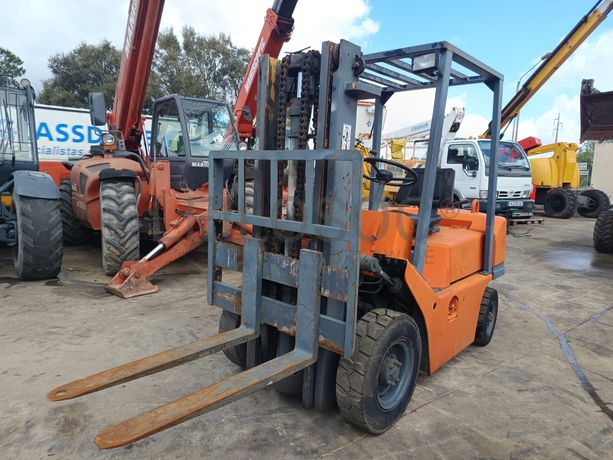 Equipamentos de Construção Civil · Veículos