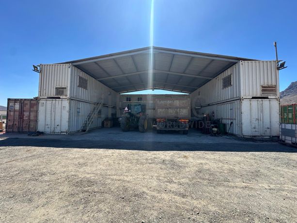 Estrutura modular com seis contentores