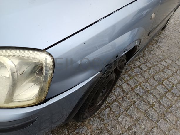 Opel Corsa · Ano 2003